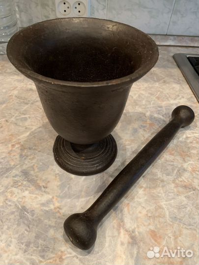 Старинная ступка и пестик