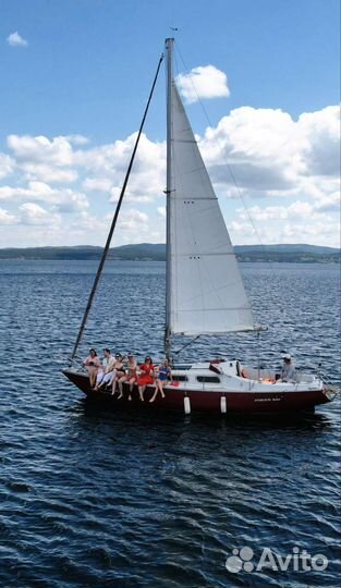 Прогулки на парусной яхте
