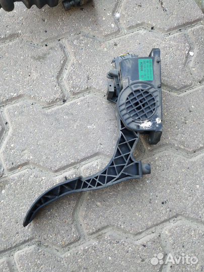 Фабия 1 педаль газа 6Q1 721 503 F