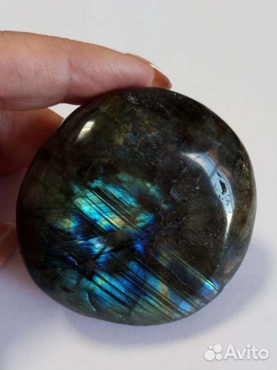 Лабрадор камень