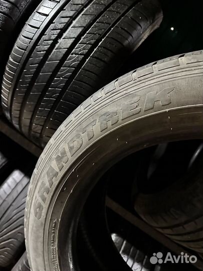 Dunlop Grandtrek ST30 235/55 R18