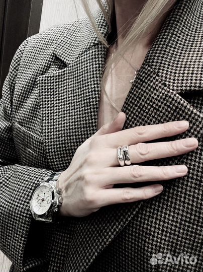 Сет из серебряных колец