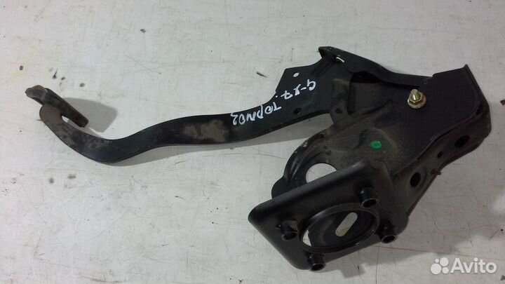 Педаль тормоза Geely Emgrand X7