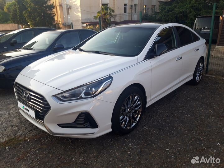 Hyundai Sonata 2.0 AT, 2018, 190 000 км