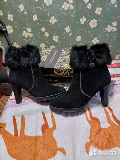 Полусапожки женские 38 размера