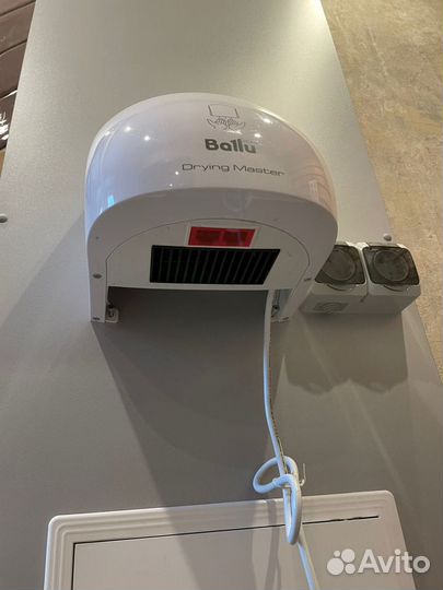 Электрическая сушилка для рук Ballu home