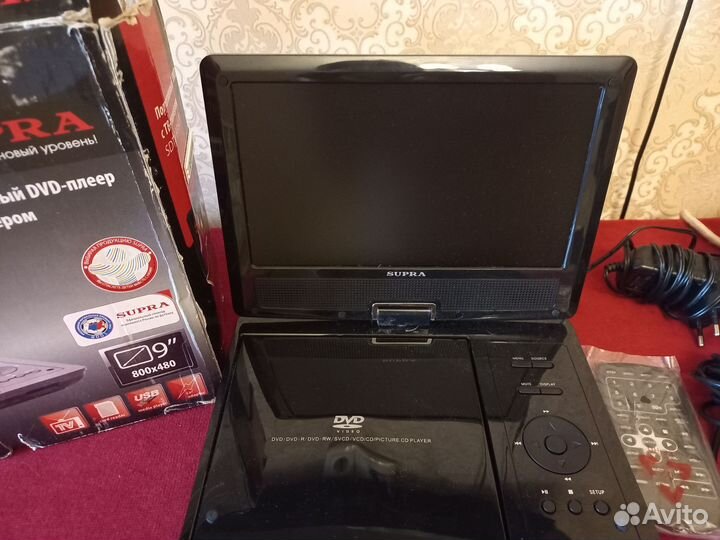 Портативный видеопроигрыватель