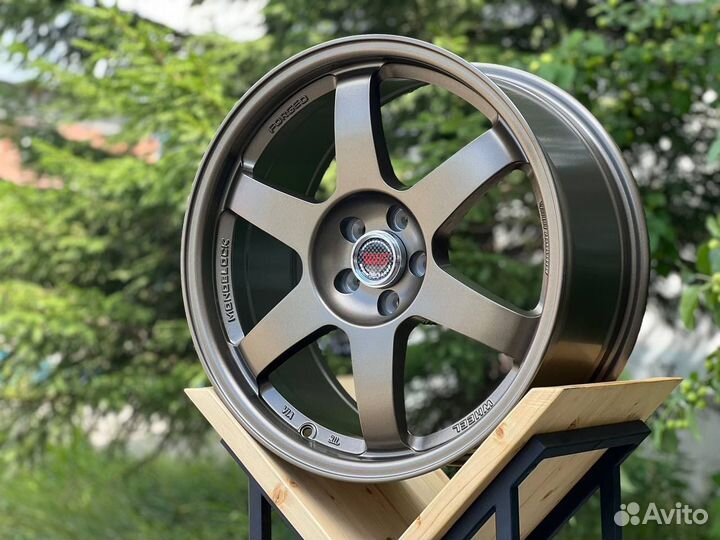Диски Rays TE37 r18 5x114.3