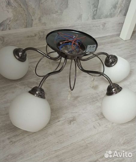Люстра потолочная 5 рожковая