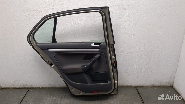 Дверь боковая левая задняя Volkswagen Jetta 5