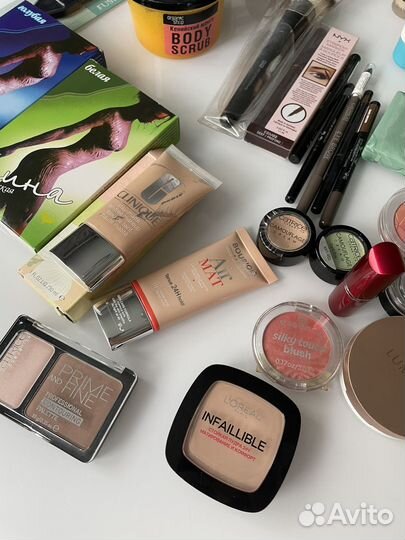 Набор косметики пакетом