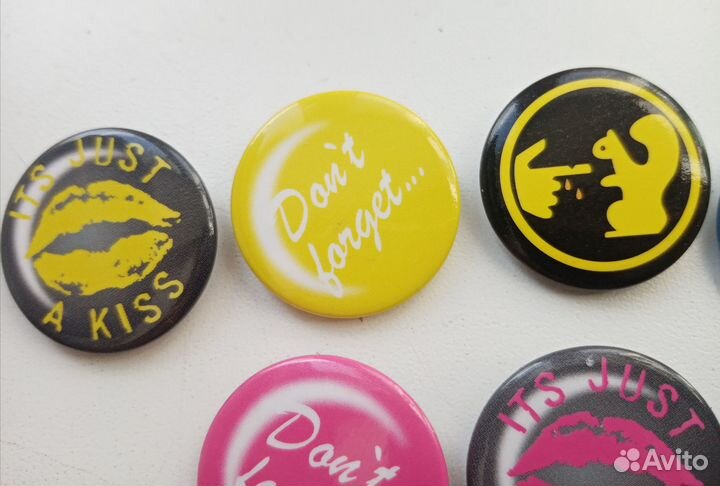 Брендовые значки.NEW