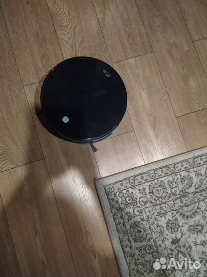 Робот пылесос Royal