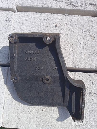 Подушка двигателя nissan primera р 10