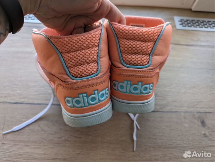 Кроссовки женские adidas 39 размер бу