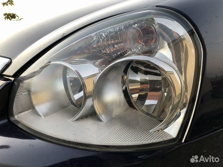Фара левая priora