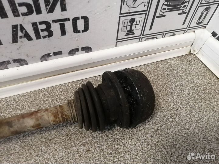 Полуось передняя левая для VW Golf 2 / Jetta 2