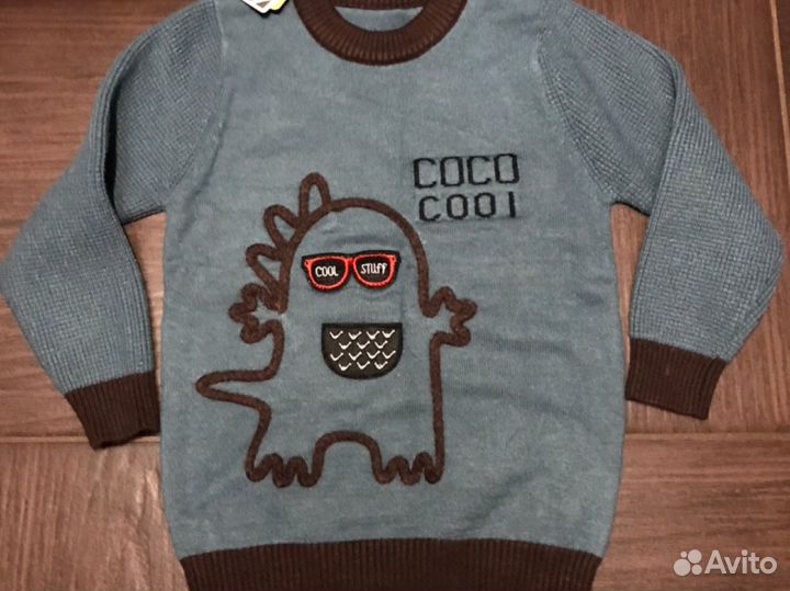 Джемпер новый 110р