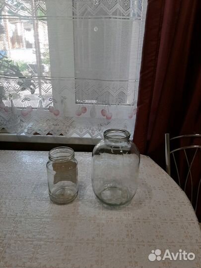 Банка стеклянная