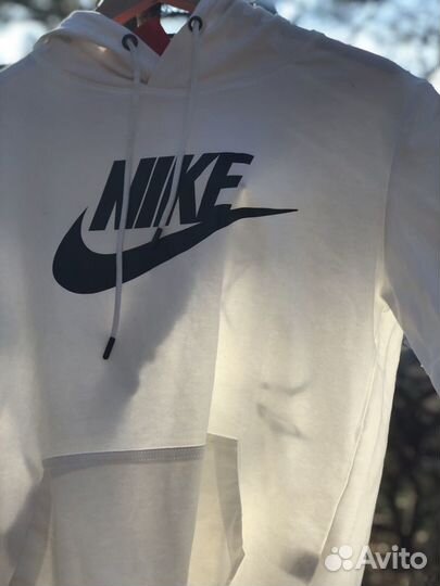 Кофта Nike белая