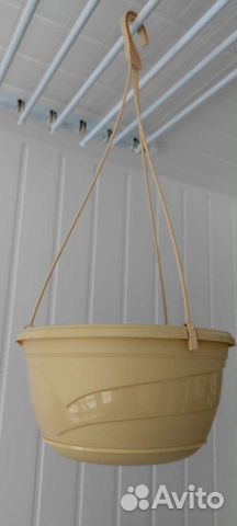 Кашпо для цветов подвесное