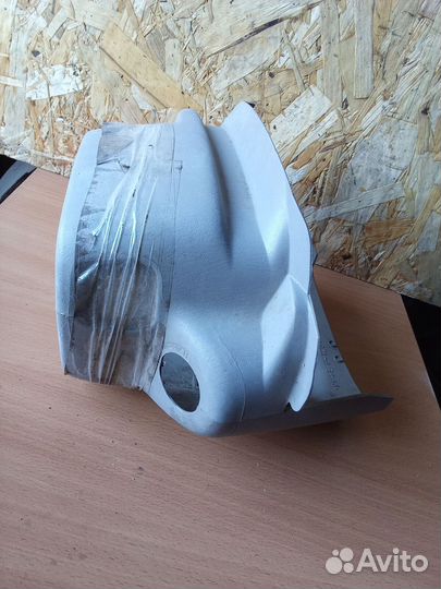 Кожух рулевой колонки Toyota Prius (97-03 года) NHW10, NHW11