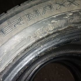 Dunlop Winter Maxx 225/65 R17