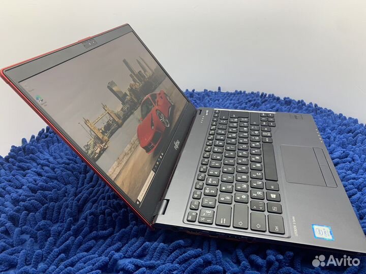 Ноутбук Fujitsu i5/12Gb/512SSD/вес 900 гр., Япония