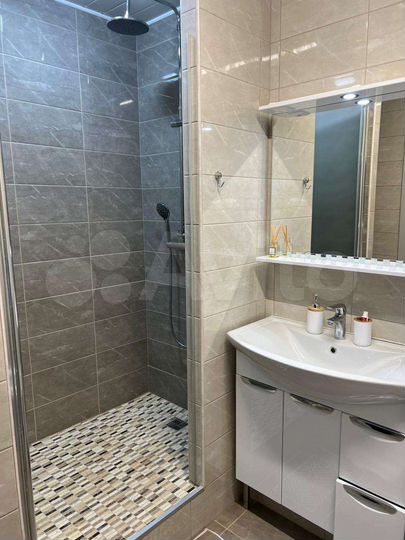 2-к. квартира, 60,5 м², 8/9 эт.