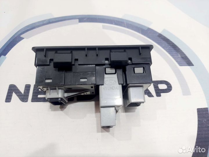 Блок кнопок Kia Venga