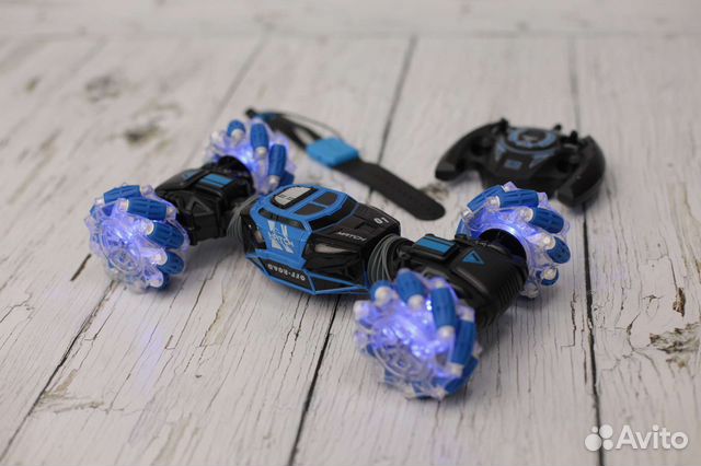 Машинка трансформер на управлении жестами