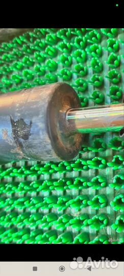 Задний амортизатор на Peugeot 607