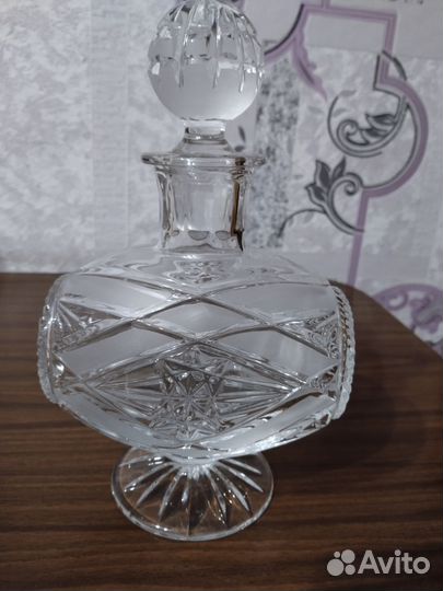 Графин хрустальный