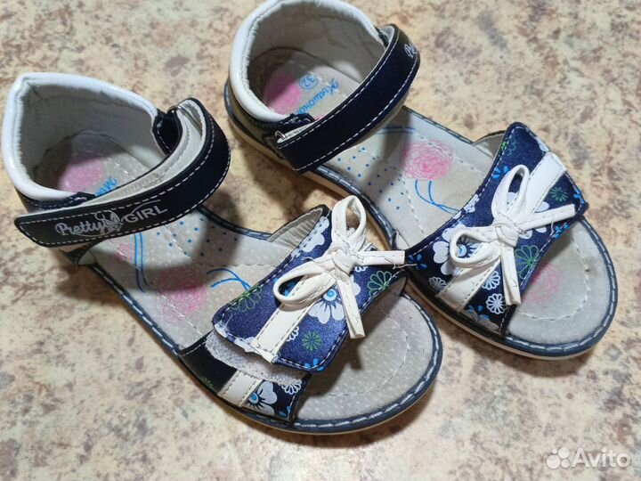 Сандали для девочки