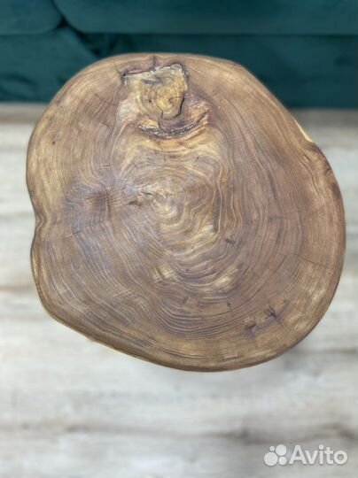 Столик кофейный журнальный