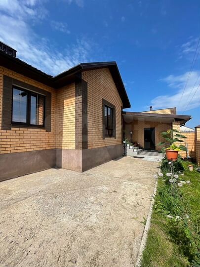 Дом 190,4 м² на участке 11 сот.