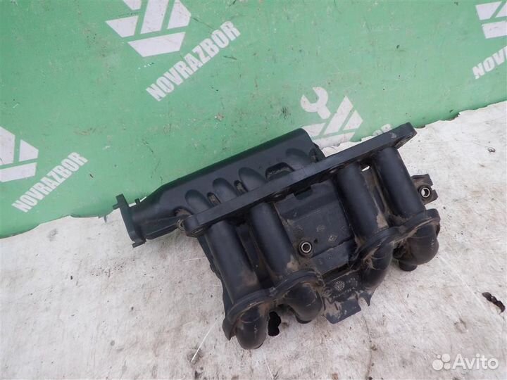 Коллектор впускной Рено Кенгу Кангу