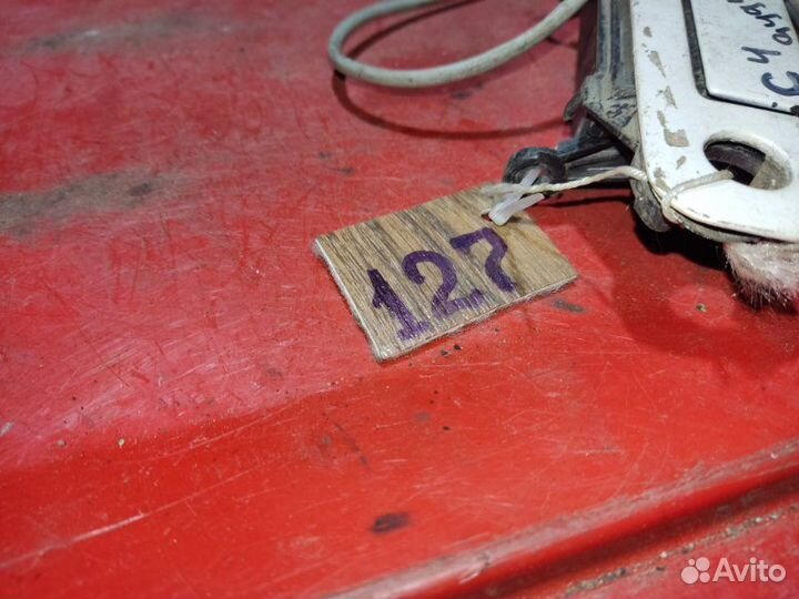 Ручка внешняя передняя правая Audi 100 C4 седан