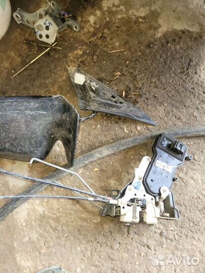 Замок водительской двери на мазду 6