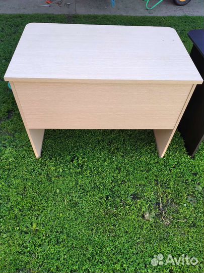 Столы и стулья для офиса и школы