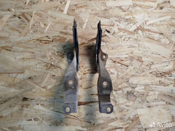 Петля капота Hyundai Solaris RB G4FC 2012