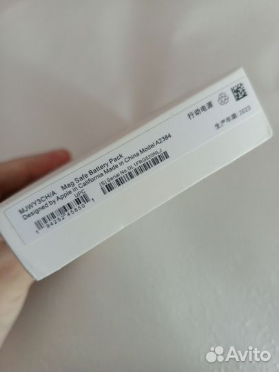 Внешний магнитный аккумулятор на iPhone