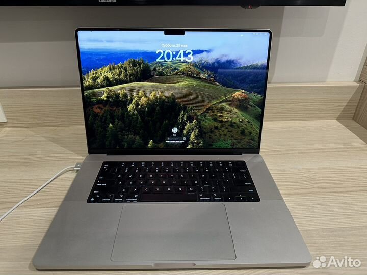 Macbook pro 16 m2 pro 1tb