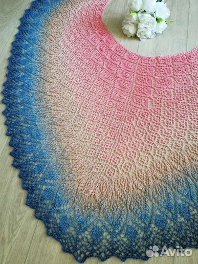 Шаль ручной работы