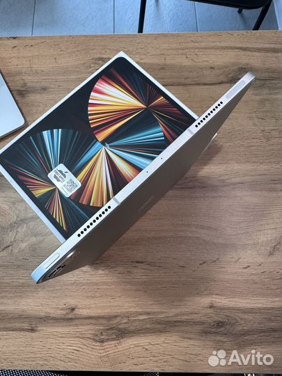 iPad Pro 12.9 M1 (2021) 1TB cellular (25 циклов)