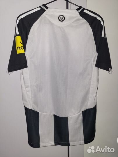 Футбольная форма английского клуба newcastle 24/25