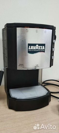 Рожковая кофемашина Elenberg KM-6501/ Кофеварка/ К