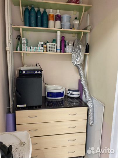 Сдам рабочие место мастеру маникюра