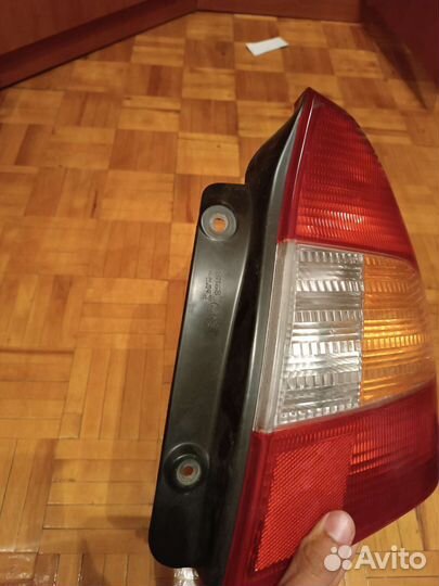 Задняя правя фара для хундай акцент