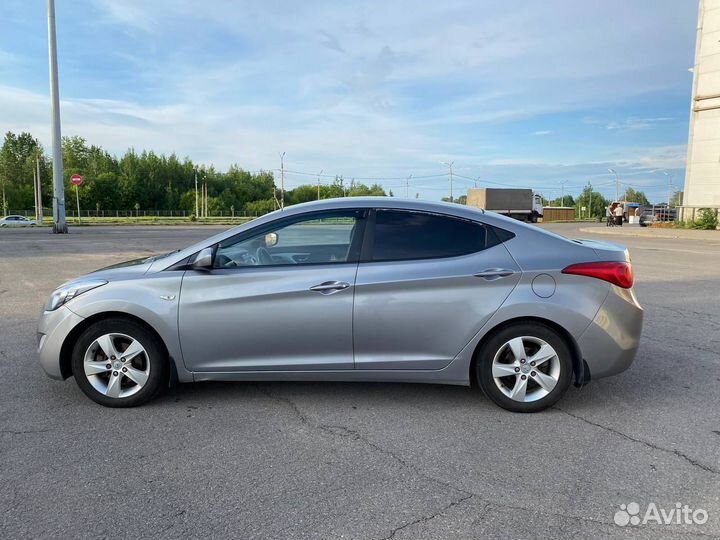 Hyundai Elantra 1.6 МТ, 2013, 260 000 км